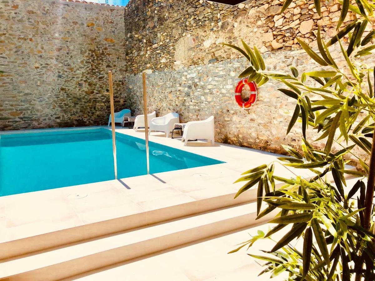 Hotel Carbonell Llanca Exterior photo